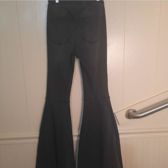 Free people bell bottom high rise Jeans - Picture 4 of 8